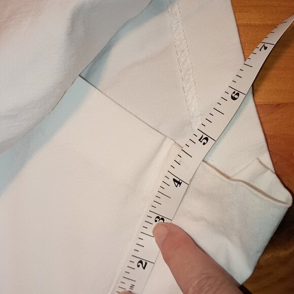 Time and Tru Size XXL Black and White Shorts Includes 2 pairs - Picture 8 of 10